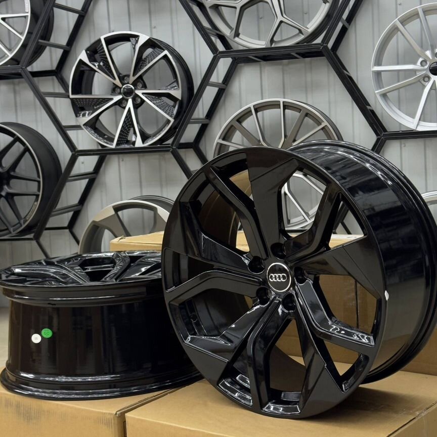 Литые диски Powcan 9×R20 5×112
