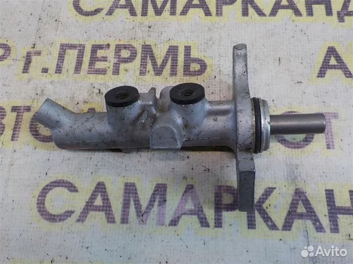 Цилиндр тормозной главный Toyota Corolla (E120) 2