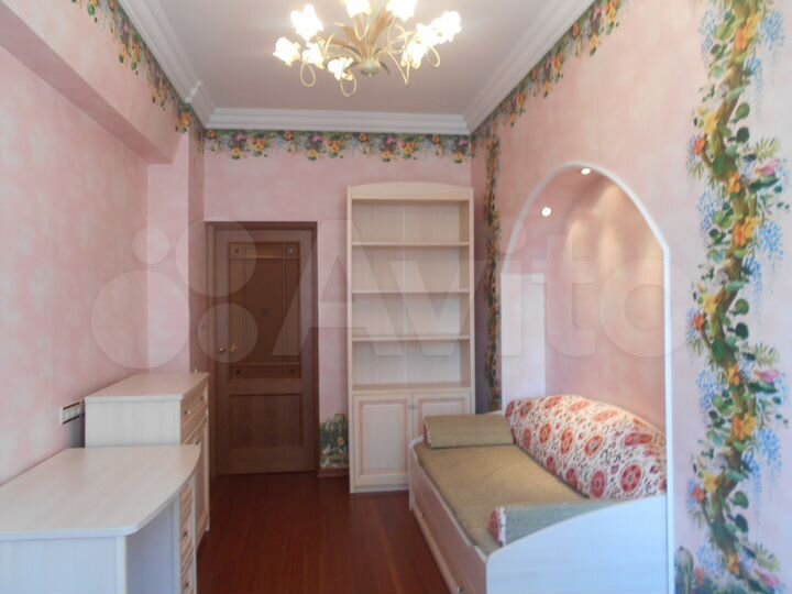 Комната 18 м² в 2-к., 3/5 эт.