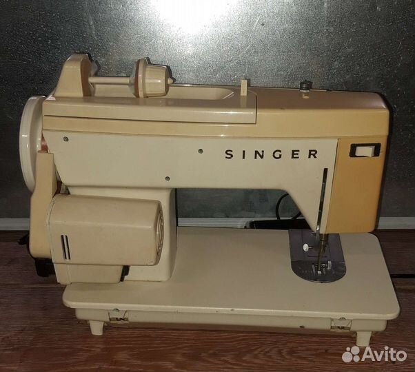 Швейная машина Singer