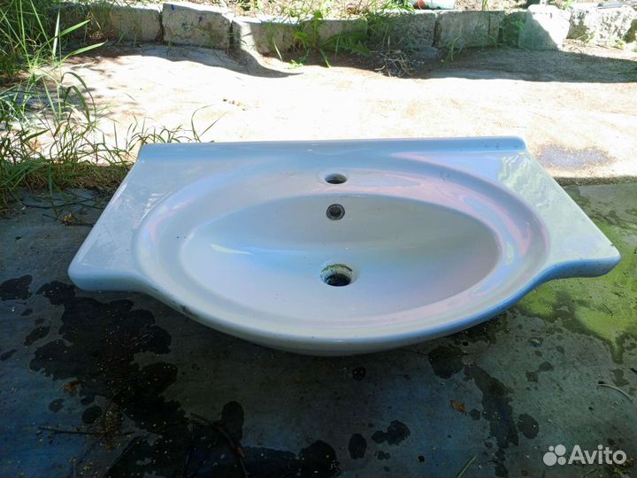 Раковина в ванную накладная бу