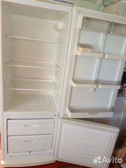 Холодильник атлант бу
