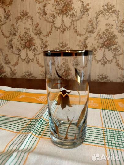 Кувшин со стаканами