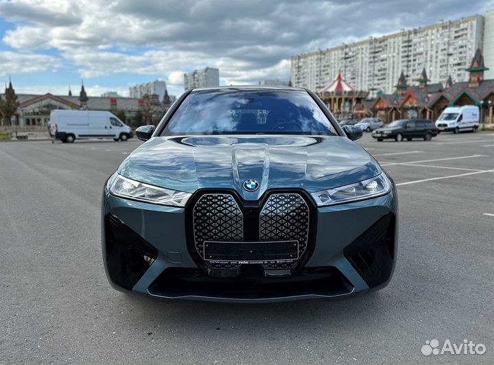 BMW iX AT, 2023, 3 950 км