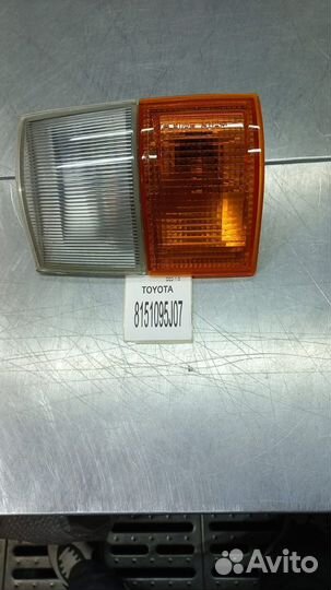 Указатель поворота Toyota