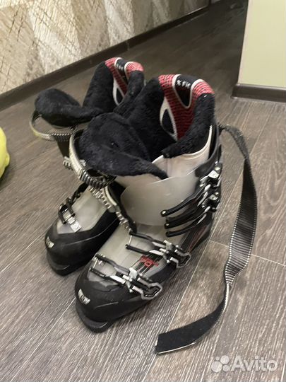 Горнолыжные ботинки