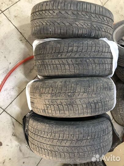 Michelin X-Ice XI3 235/55 R17