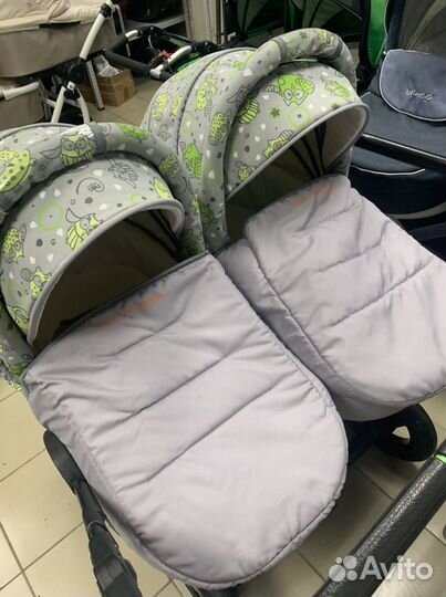 Коляска для двойни на гарантии