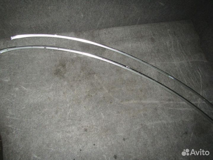 Молдинг крыши правый Мерседес 118 A1186731200