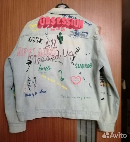 Куртка джинсовая