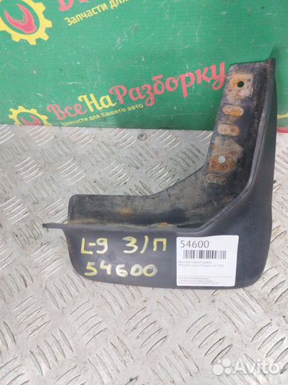 Брызговик задний правый Mitsubishi Lancer 9 седан