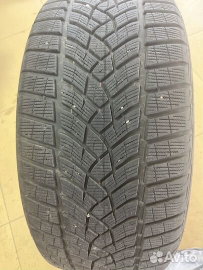 Goodyear UltraGrip Performance+ 275/40 R22 107V