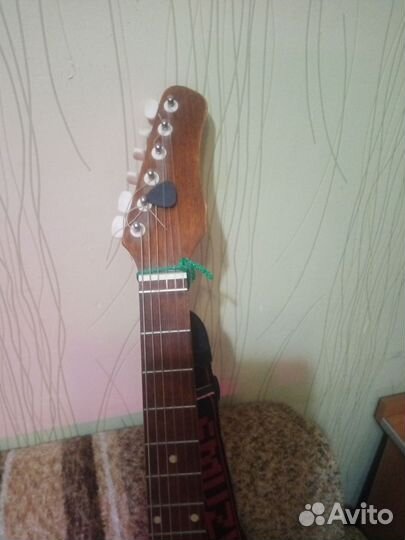 Гитара акустическая
