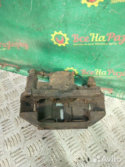 Суппорт передний левый Mercedes-Benz Vito W638 2.0