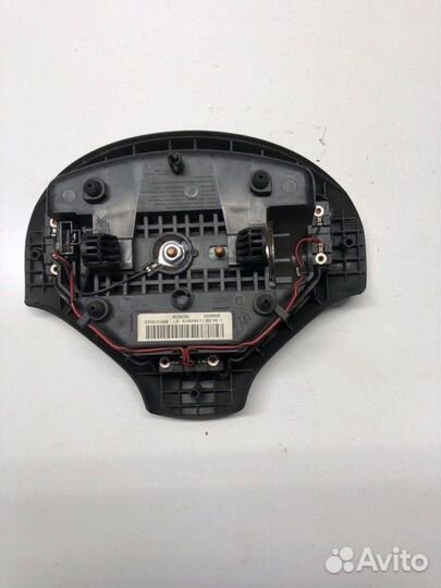 Подушка безопасности в руль Пежо 308 Peugeot 308