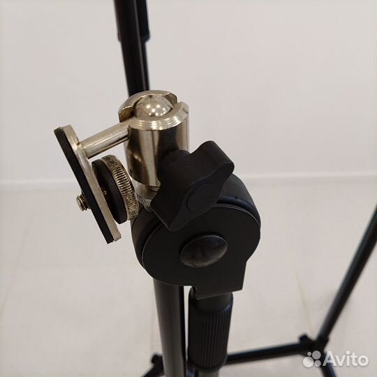 Микрофонная стойка напольная K&M + головка