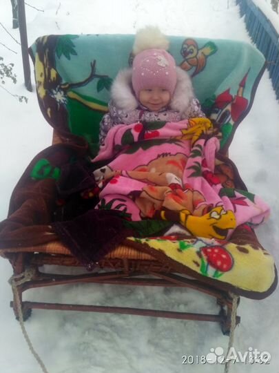 Продам санки для двойни