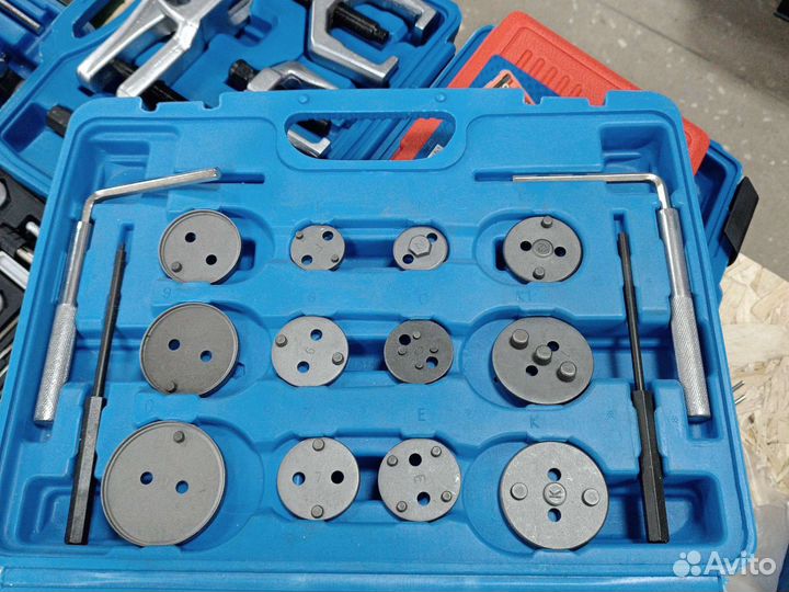 Набор для сведения тормозных цилиндров 35 пр