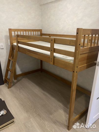 Детская кровать чердак