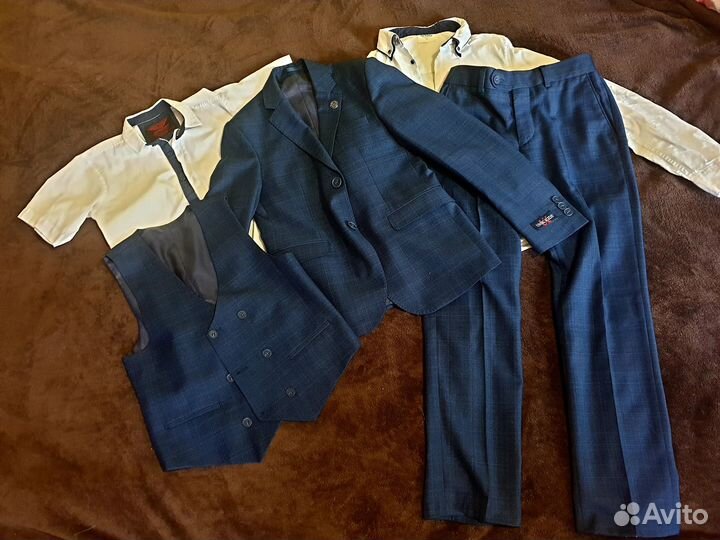 Костюм тройка для мальчика 146