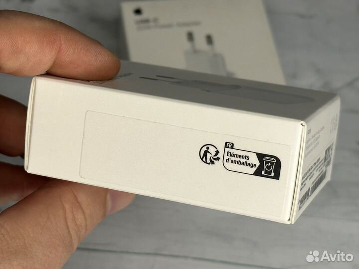 Блок быстрой зарядки Apple 20W