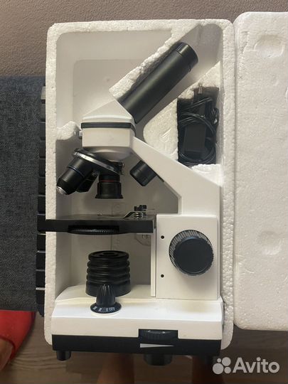 Учебный биологический микроскоп aomekie 64-640
