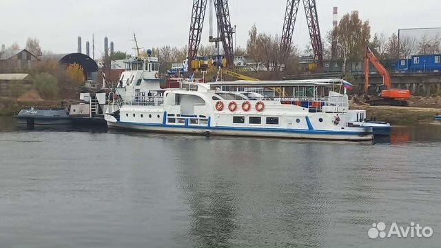 Теплоход Надежда