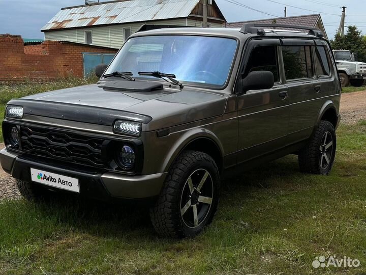 LADA 4x4 (Нива) 1.7 МТ, 2016, 153 057 км