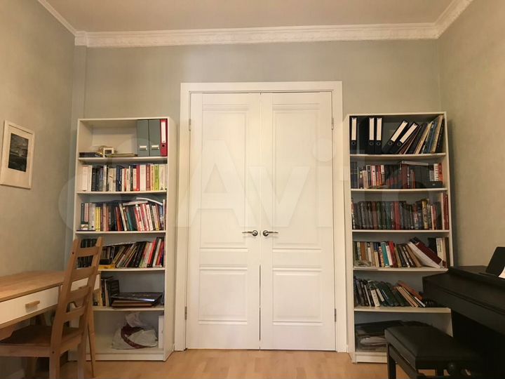 2-к. квартира, 58 м², 2/5 эт.