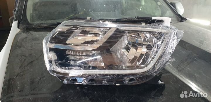 Фара левая Renault Duster 2 2020