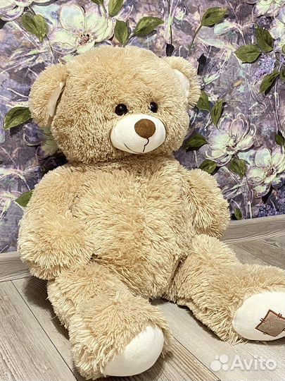 Плюшевый медведь