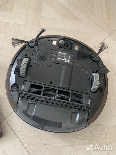 Продам робот-пылесос redmond RVR-400