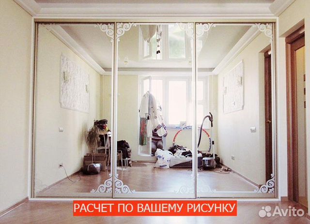 Шкаф с зеркалом