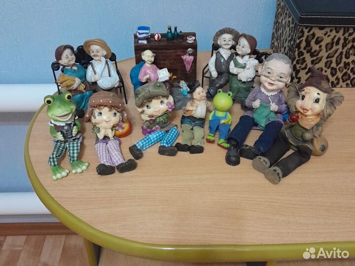 Продам коллекционные сувениры в наличии 15шт