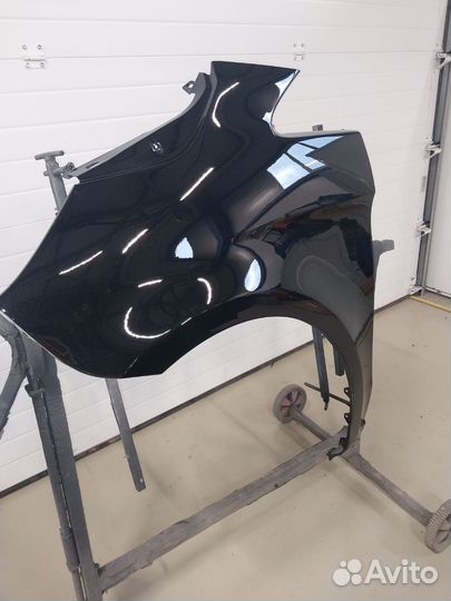 Крыло левое на Mercedes Vito w447