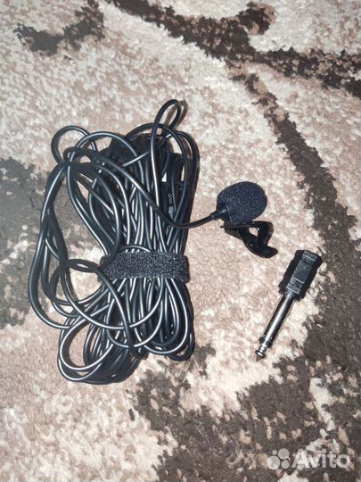 Петличный микрофон boya