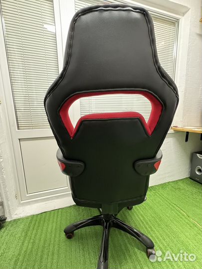 Компьютерное кресло