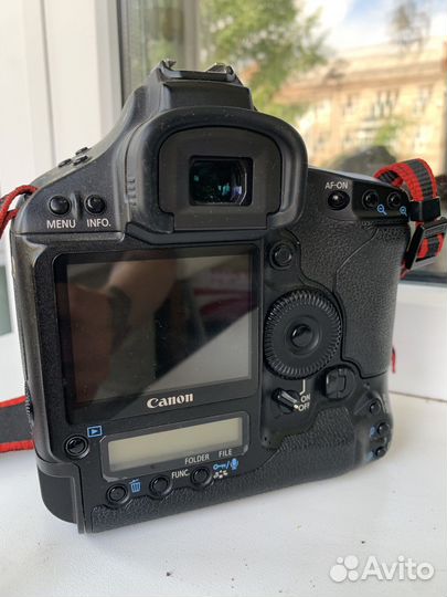 Canon 1ds mark iii 3