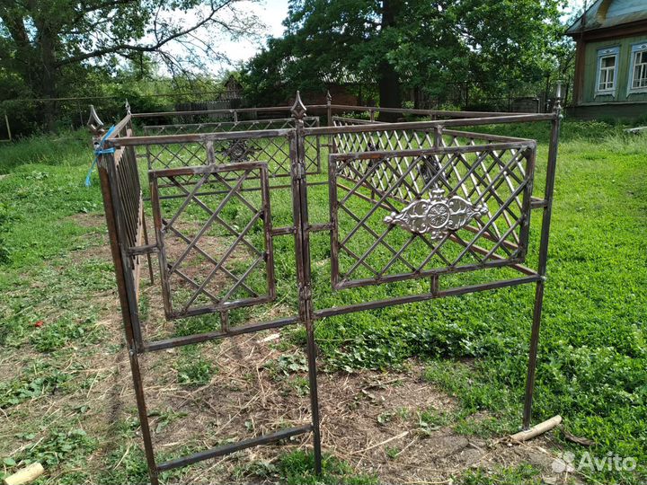 Ограда на могилу