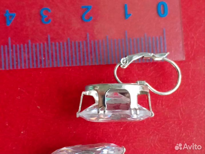 Серьги с кристаллами swarovski новые