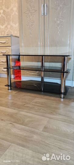 Стеклянная тумба