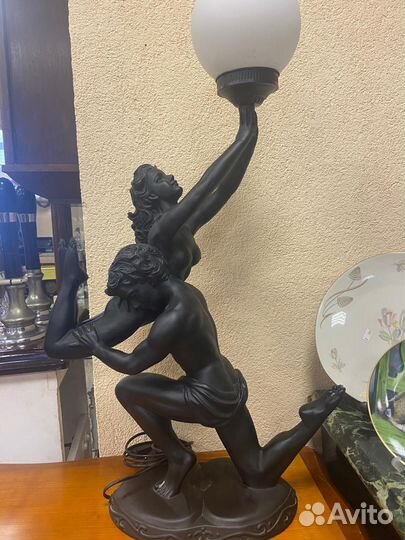 Светильник. Торшер