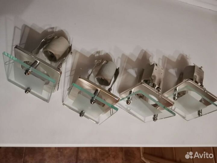 Светильник встраиваемый