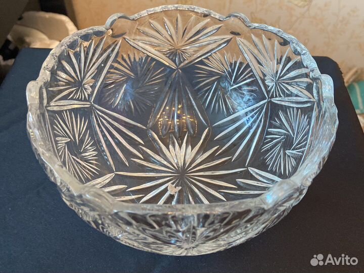 Хрустальная ваза