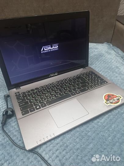 Продаю 4 ядерный ноутбук asus