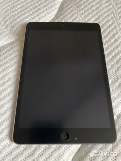 Планшет Apple iPad mini 2