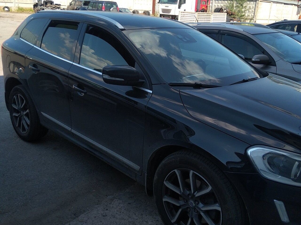 Volvo XC60: фото владельца