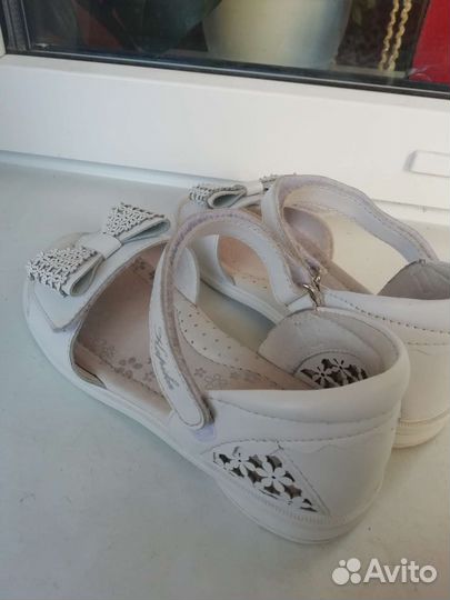 Босоножки для девочки
