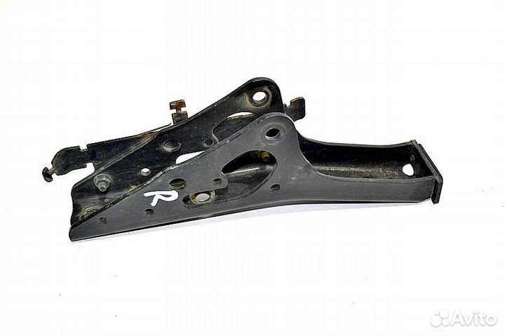 Кронштейн амортизатора кабины, передний правый MAN