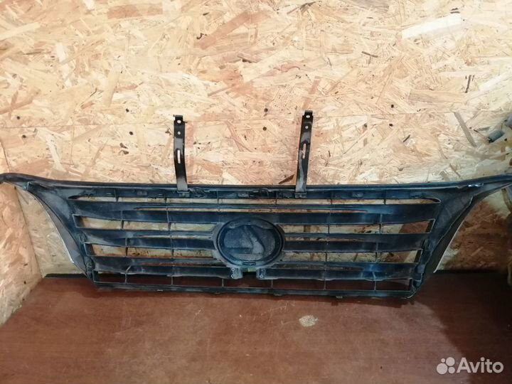 Решетка радиатора Lexus GX460 2009-2018